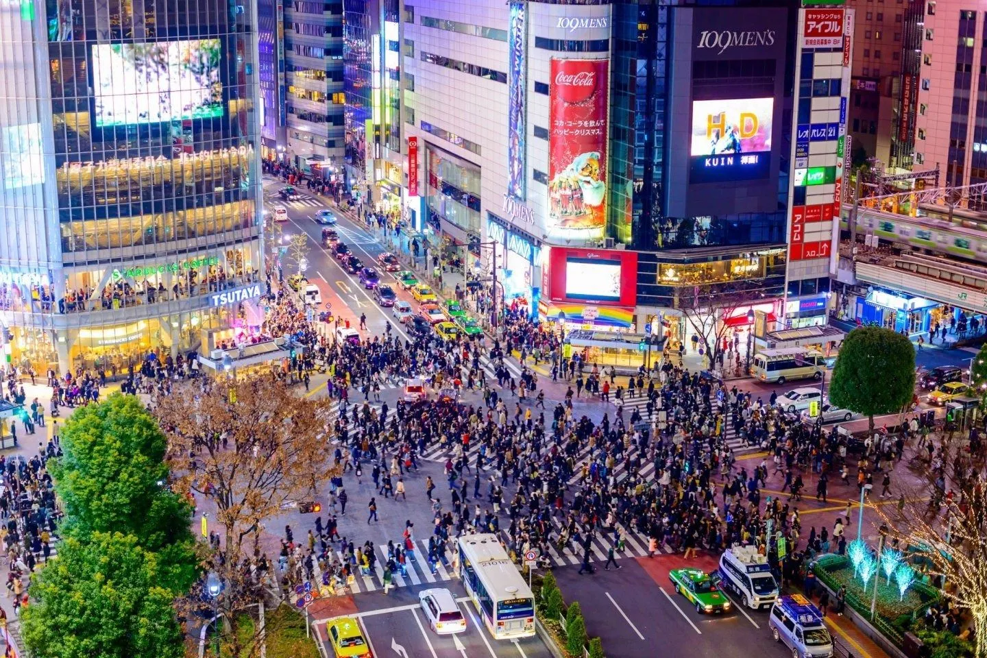 Thủ đô Tokyo sầm uất.jpg